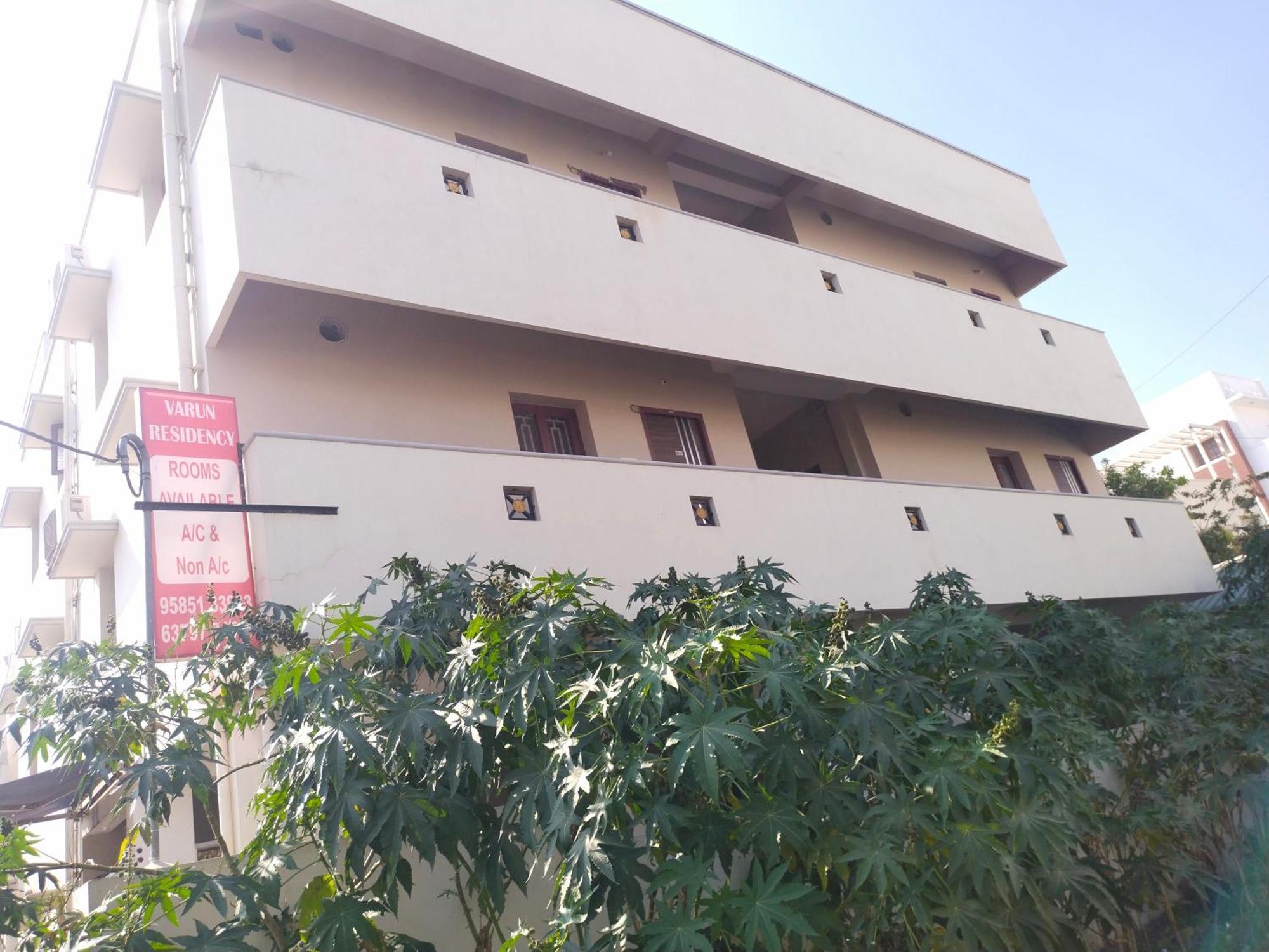 Varun Residency Airport Codissia Stay كويمباتور المظهر الخارجي الصورة